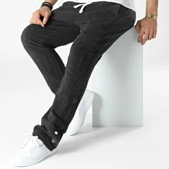 Les meilleures critiques de 🛒 Pantalon Jogging LL637 Noir de Ikao 🔔 -Ikao Soldes Boutique ikao 308708 LL637 BLACK 20220311T152055 03