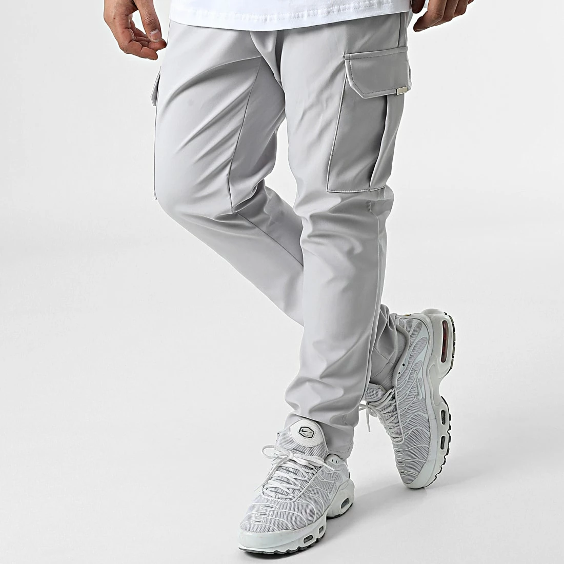 Meilleure affaire 🛒 Ensemble Tee 👚 Shirt A Poche Poitrine Et Pantalon Cargo LL615 Blanc Gris de Ikao 🔥 6 Meilleure affaire 🛒 Ensemble Tee 👚 Shirt A Poche Poitrine Et Pantalon Cargo LL615 Blanc Gris de Ikao 🔥 – Image 4