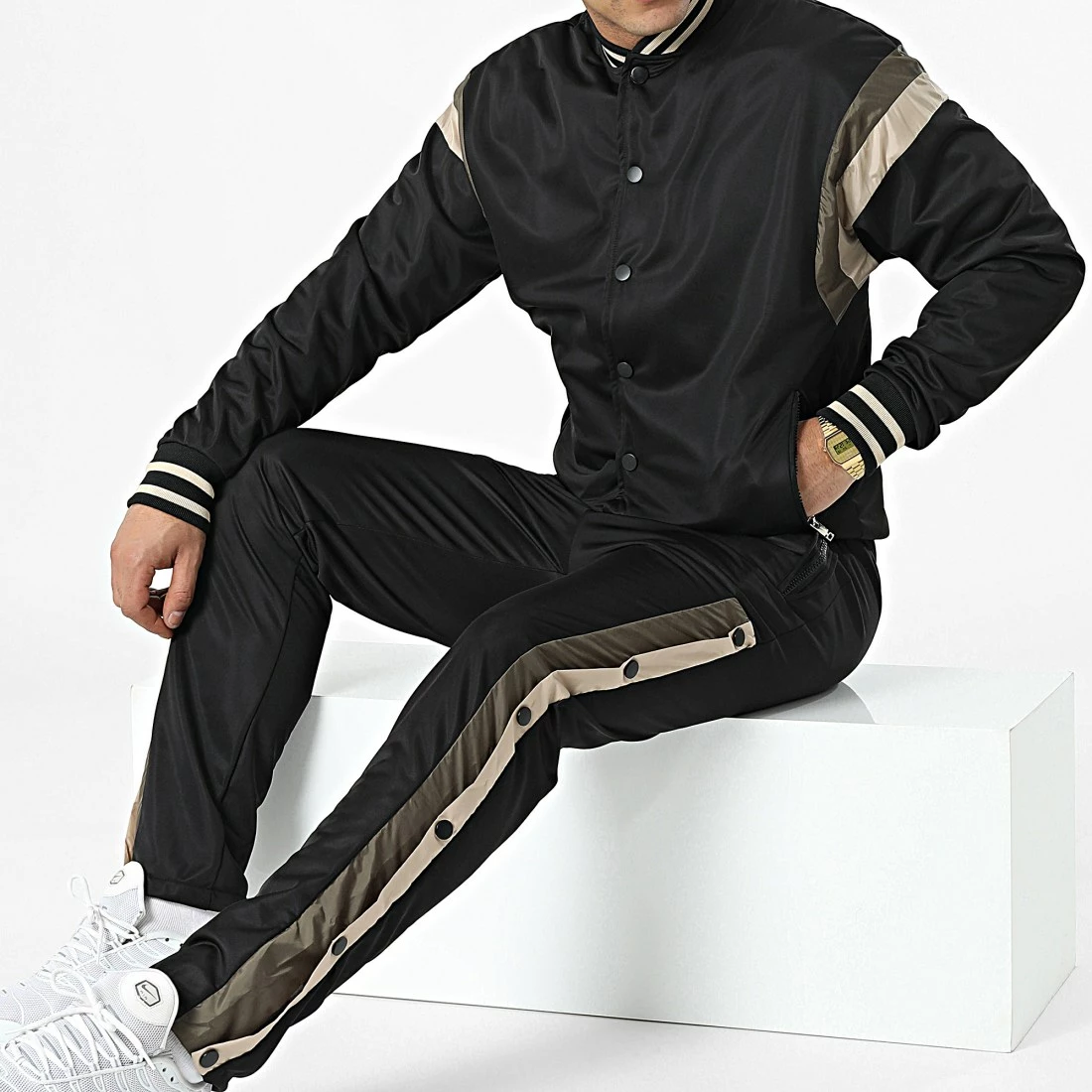 Le moins cher ⭐ Ensemble De Survetement LL611 Noir de Ikao 💯 3 Le moins cher ⭐ Ensemble De Survetement LL611 Noir de Ikao 💯