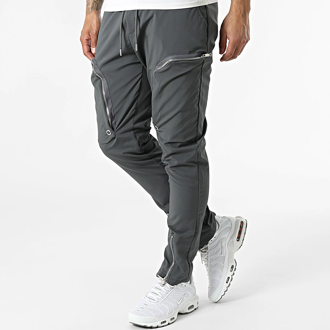Meilleure affaire 🧨 Ensemble Veste Zippée Capuche Et Pantalon Jogging LL602 Gris Anthracite de Ikao 👏 6 Meilleure affaire 🧨 Ensemble Veste Zippée Capuche Et Pantalon Jogging LL602 Gris Anthracite de Ikao 👏 – Image 4
