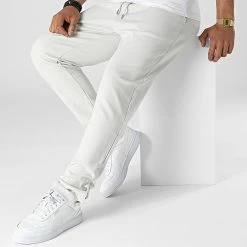 Les meilleures critiques de 😍 Pantalon Jogging LL651 Gris de Ikao 🌟 -Ikao Soldes Boutique ikao 317301 LL651 GREY 20220509T154545 03