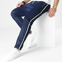 Budget 👍 Pantalon Jogging A Bandes LL677 Bleu Marine de Ikao ❤️ -Ikao Soldes Boutique ikao 324520 LL677 NAVY BLUE 20220621T140242 03