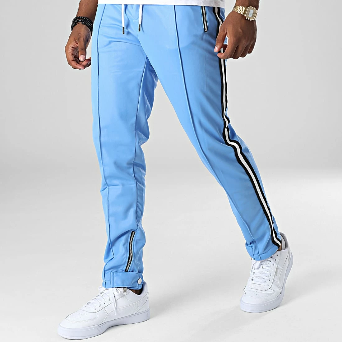 Meilleure vente 🧨 Pantalon Jogging A Bandes LL677 Bleu Clair de Ikao ⌛ 3 Meilleure vente 🧨 Pantalon Jogging A Bandes LL677 Bleu Clair de Ikao ⌛