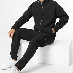Offres ✨ Ensemble Sweat Zippé Capuche Et Pantalon Cargo LL715 Noir de Ikao 😀