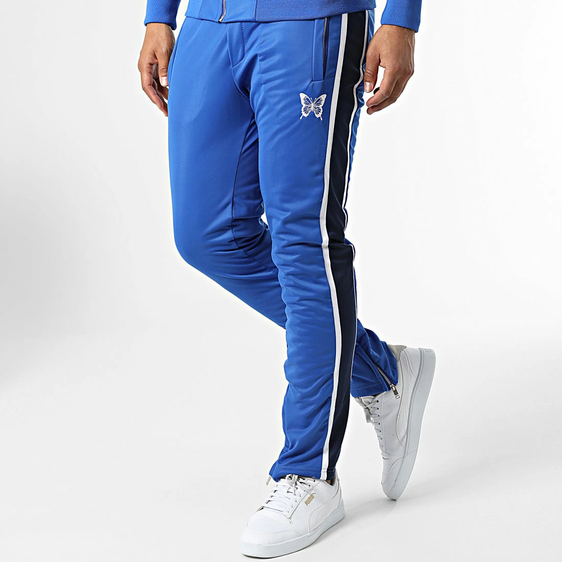 Offres 💯 Ensemble De Survetement A Bandes LL722 Bleu de Ikao ✔️ 6 Offres 💯 Ensemble De Survetement A Bandes LL722 Bleu de Ikao ✔️ – Image 4